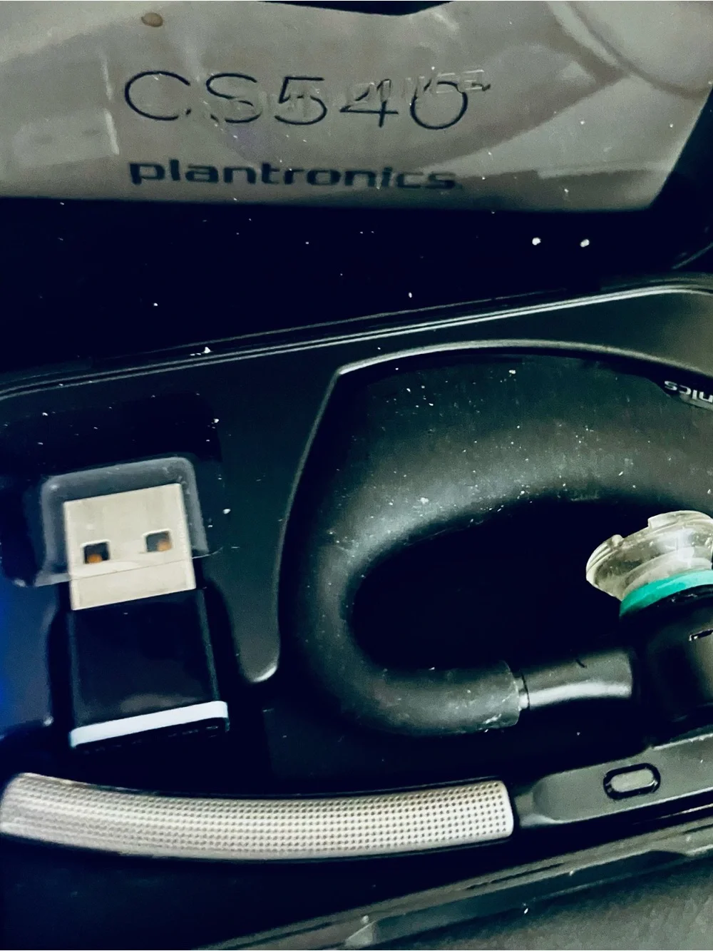 Plantronics CS540, Poly Voyager Legend Headset Plus Earpiece & Accessories Lot -